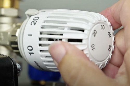Thermostaatkop op een vloerverwarmingsverdeler